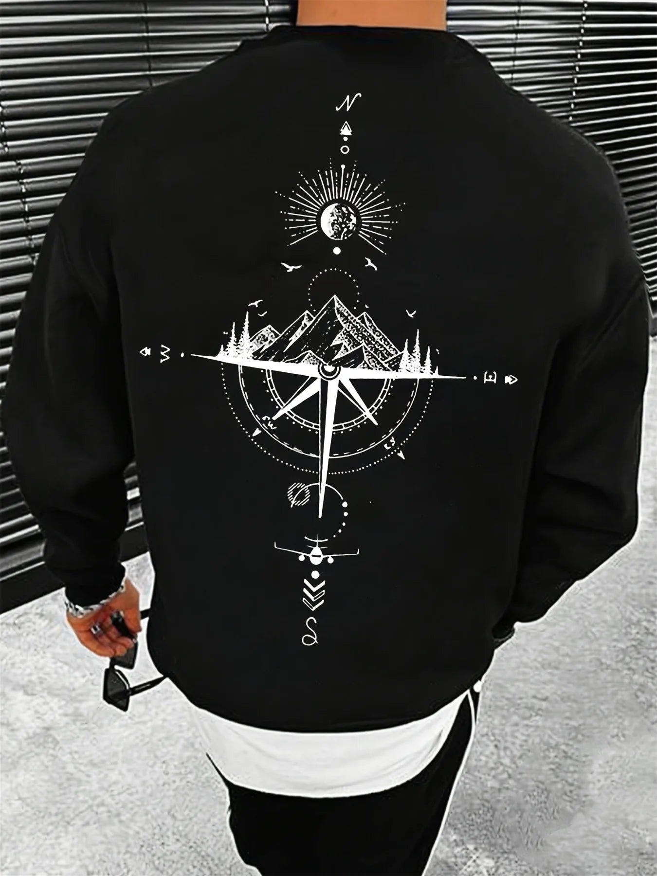 Outono e inverno masculino moda casual solto montanha e bússola impressão gráfica manga comprida em torno do pescoço moletom